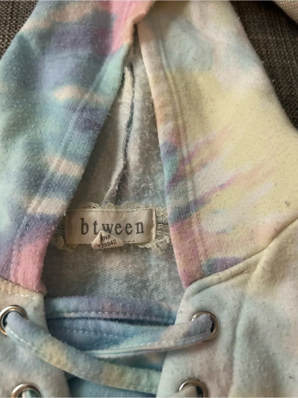 btween Pastel Tie-Dye Hoodie & Shorts Set - Blue, Pink, Yellow - Picture 2 of 2